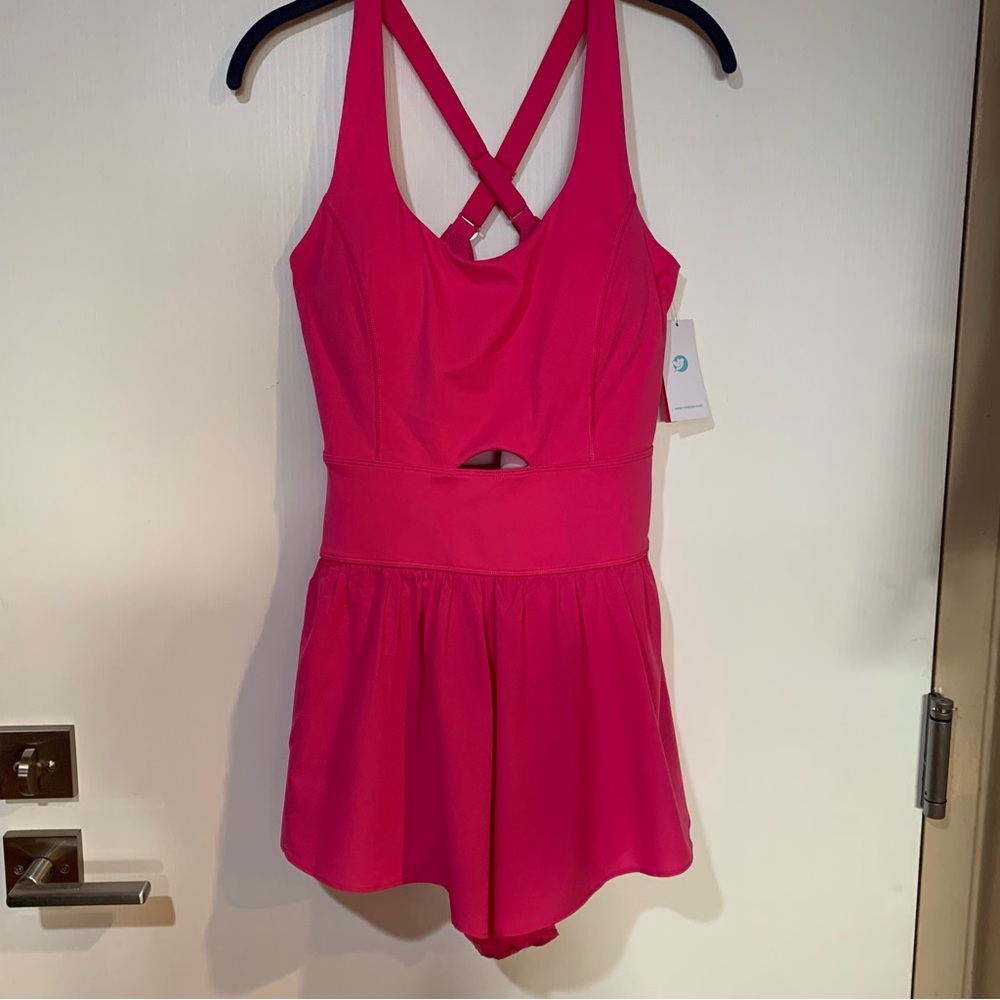 LUGA Women NWT Large Pink Athletic Golf Dress w Built in Shorts & Adjust Straps